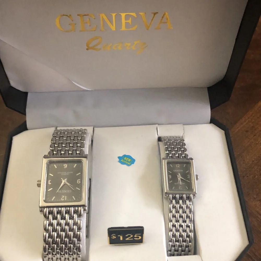 Watch Set - Picture 2 of 2